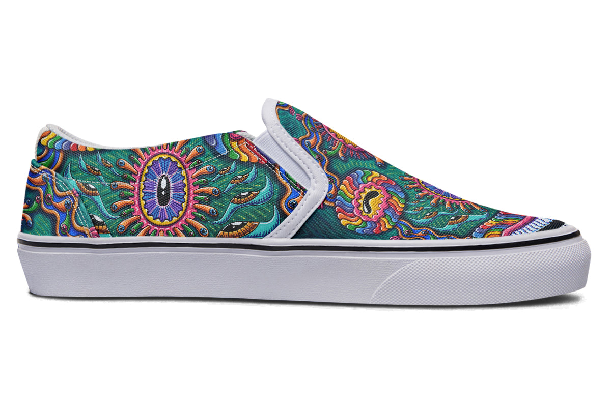 "Bribribribribribribribri" Slipons