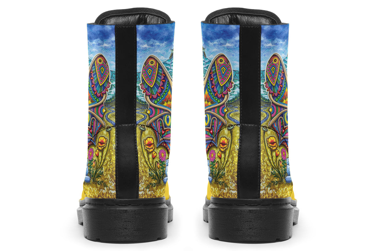 "Lyran Love Collabo With Paulina Casati" Boots