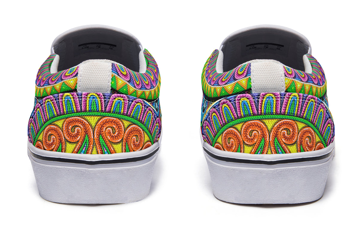 "Taita Inti" Slipons